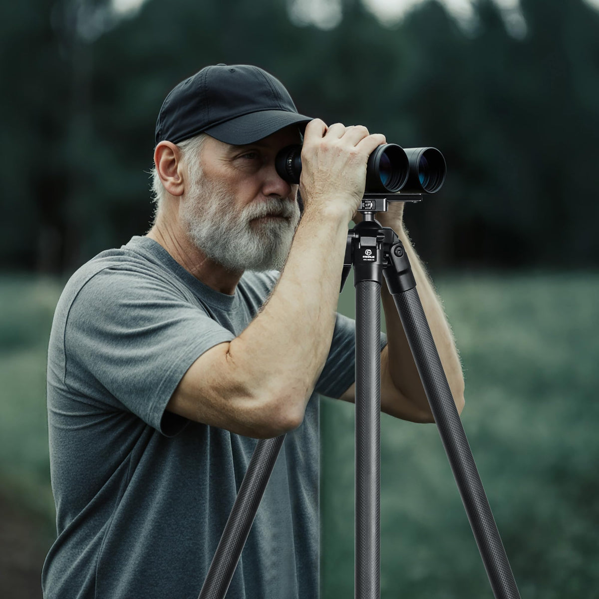Carbon Fiber Tripod with BallHead and Quick Release Plate U64284