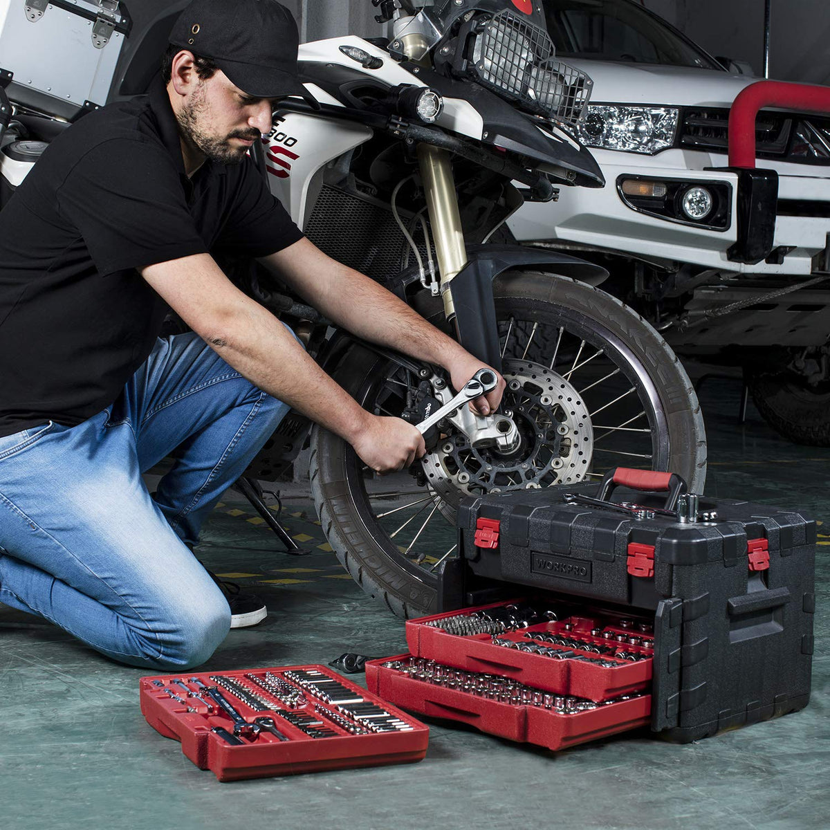 450-Piece Drive Socket Set 1/2" 1/4" 3/8" CR-V Metric and Imperial with Quick-Release Ratchet Wrench W941338